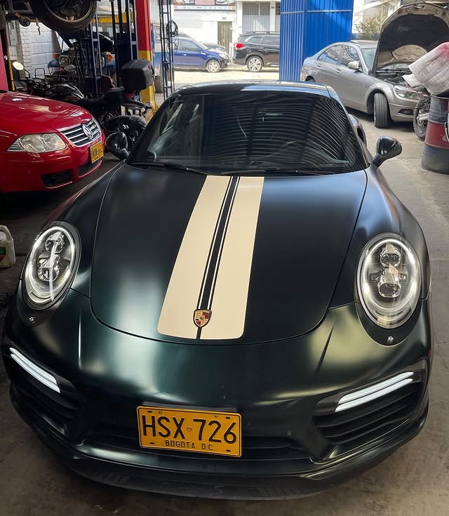 HSX726 -  PORSCHE 911