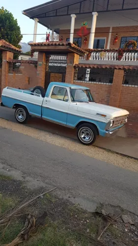 Ford F100 4.2